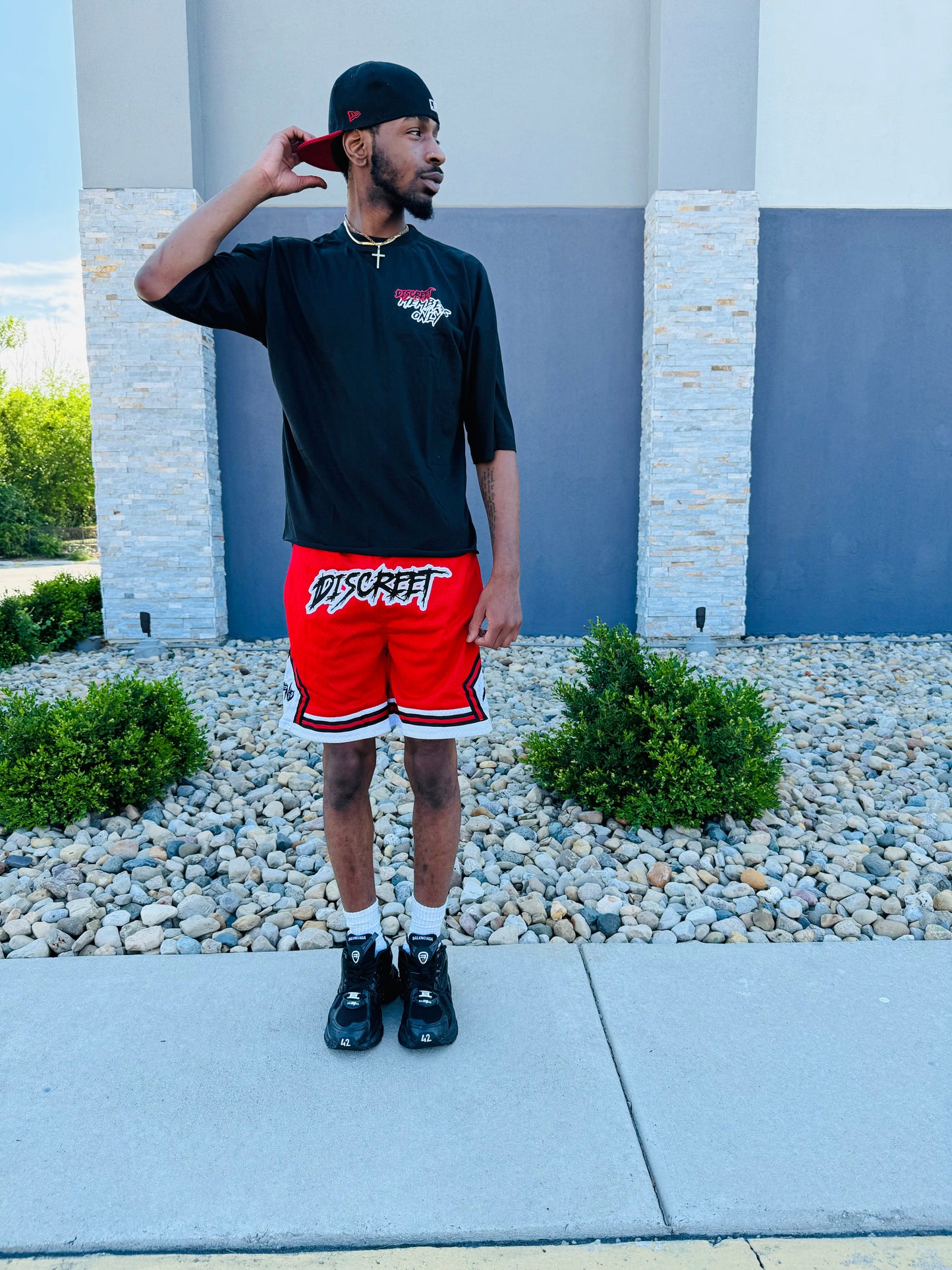 Black Discreet Members Only Tee