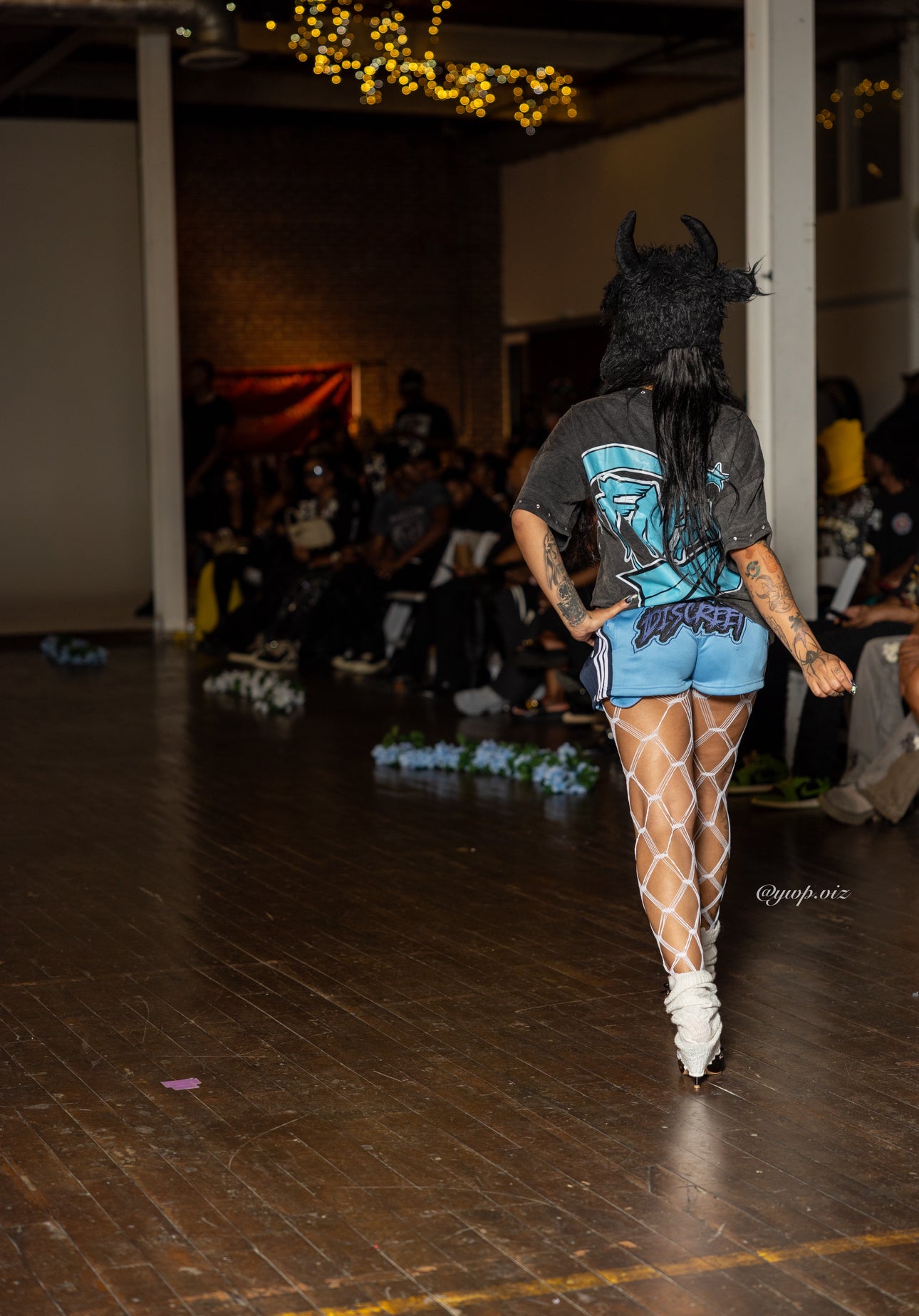 Discreet Shockwave Tee